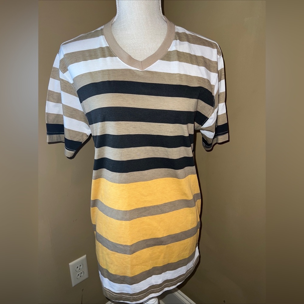 Access Mens Casual multicolored T-Shirt Size M V Neck Short Sleeve premium fit